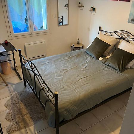Chambre Zen Saint-Medard-de-Guizieres Eksteriør billede